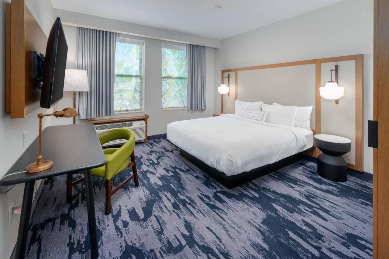 Fairfield Inn & Suites Morganton Historic Downtown Екстер'єр фото
