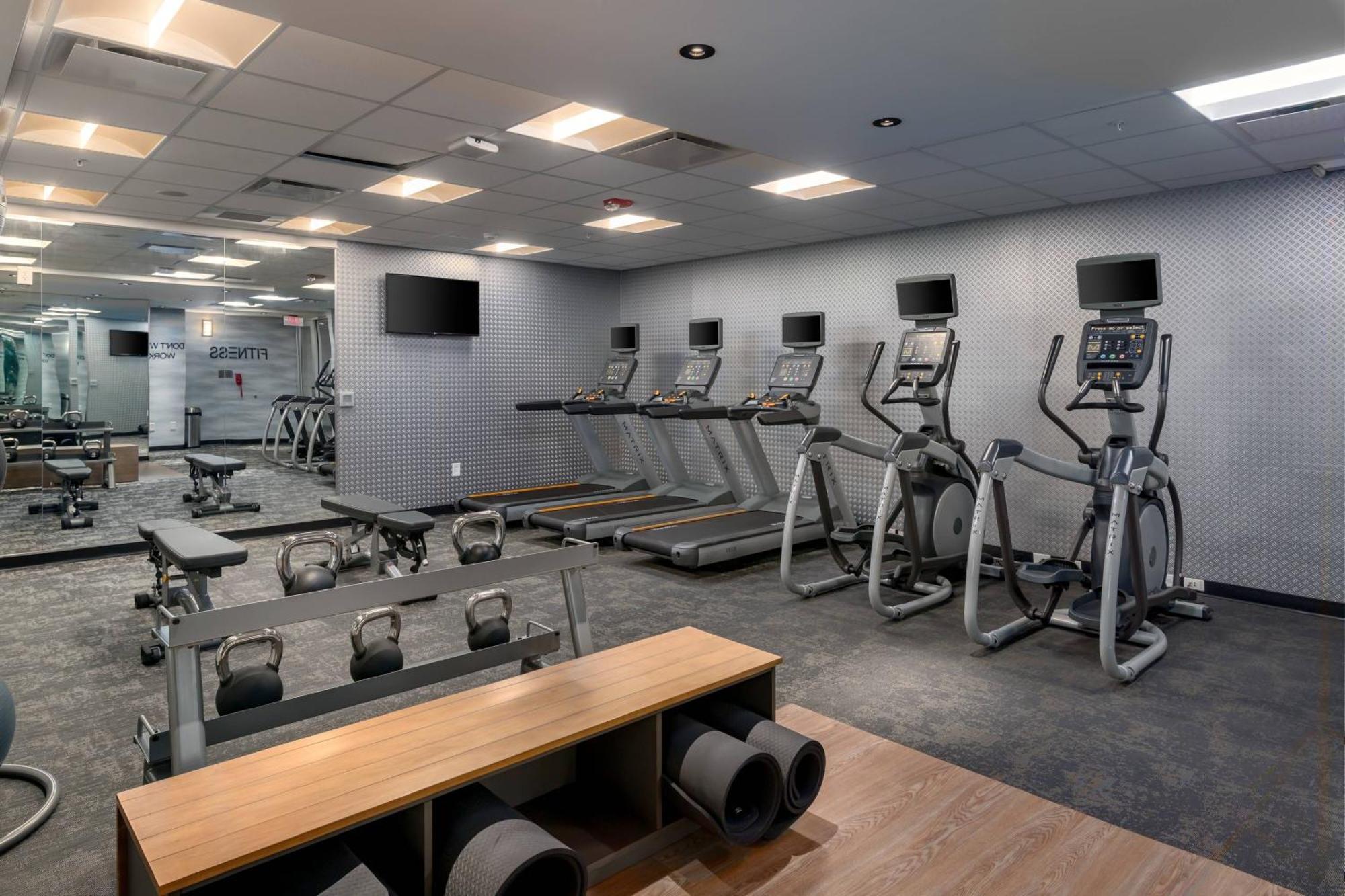 Fairfield Inn & Suites Morganton Historic Downtown Екстер'єр фото