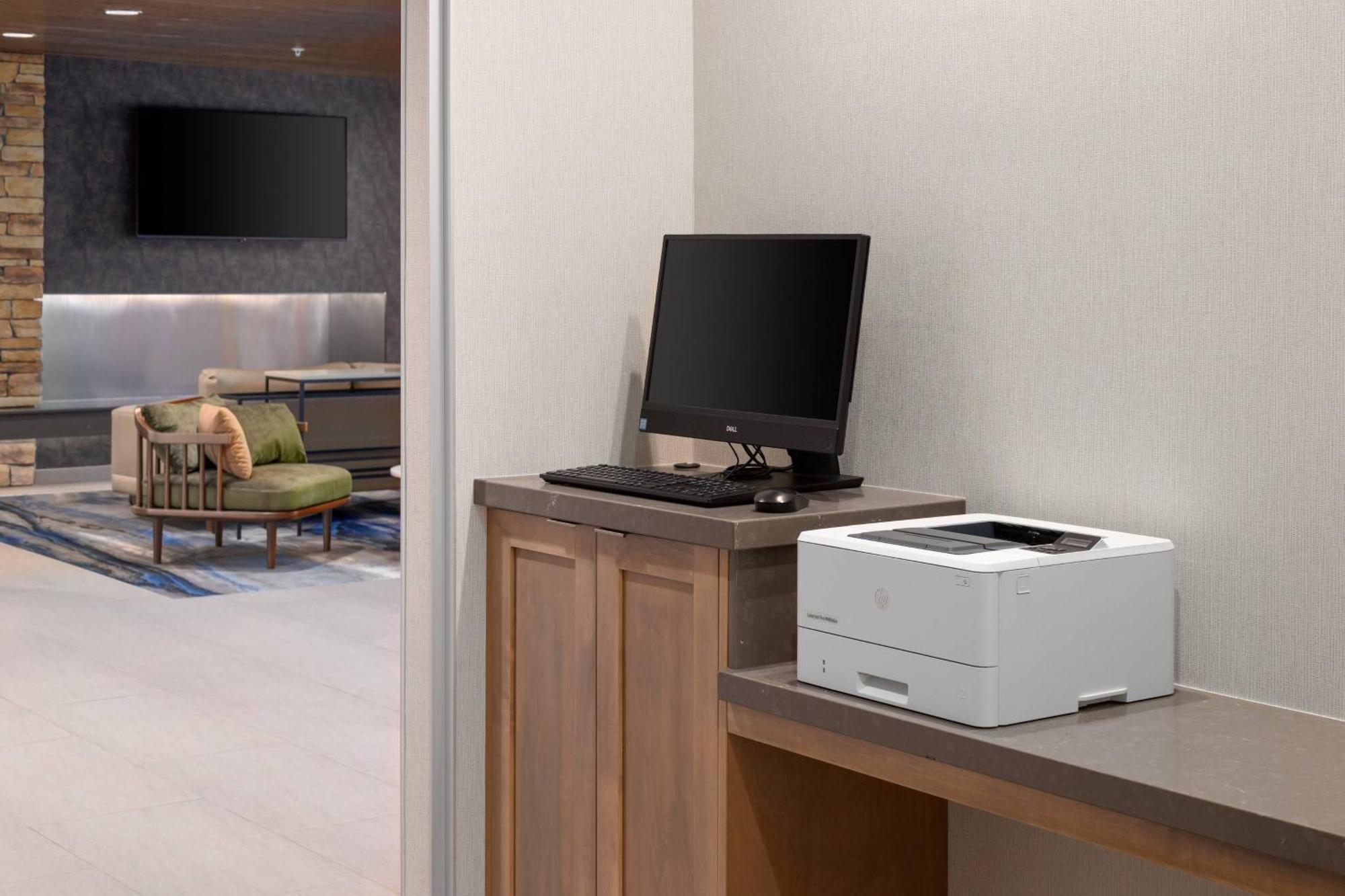 Fairfield Inn & Suites Morganton Historic Downtown Екстер'єр фото
