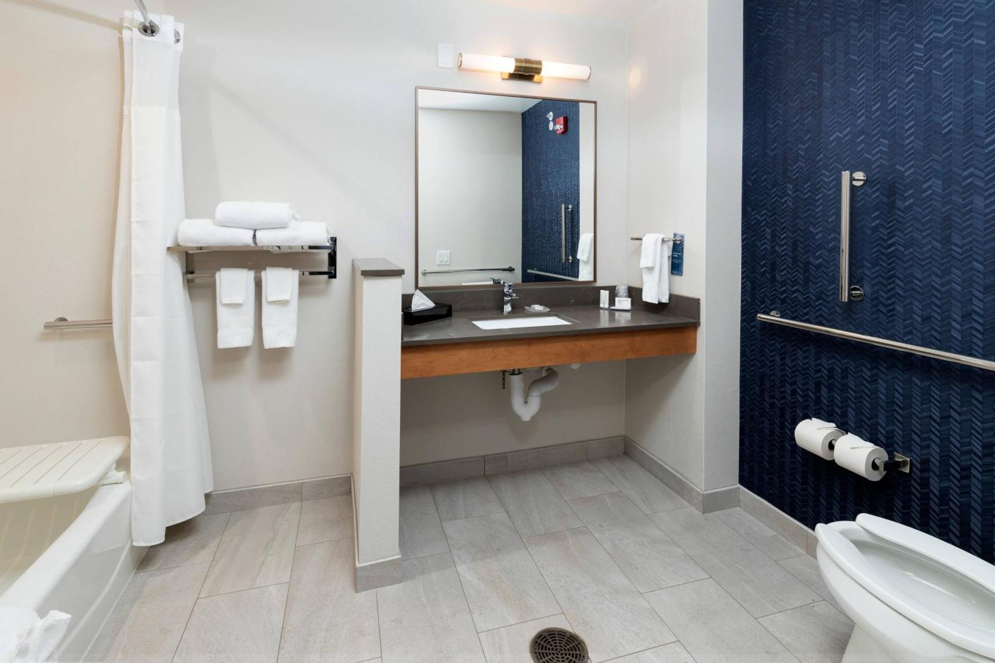 Fairfield Inn & Suites Morganton Historic Downtown Екстер'єр фото