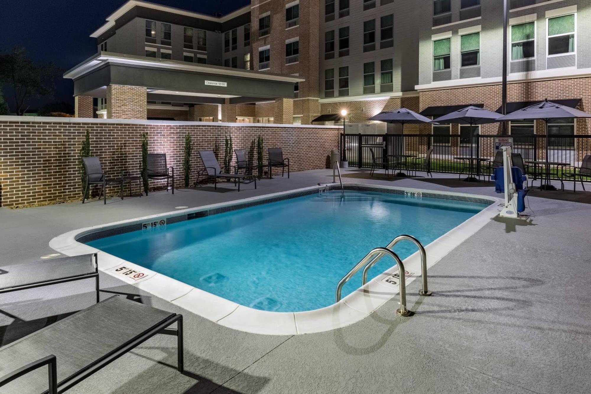 Fairfield Inn & Suites Morganton Historic Downtown Екстер'єр фото