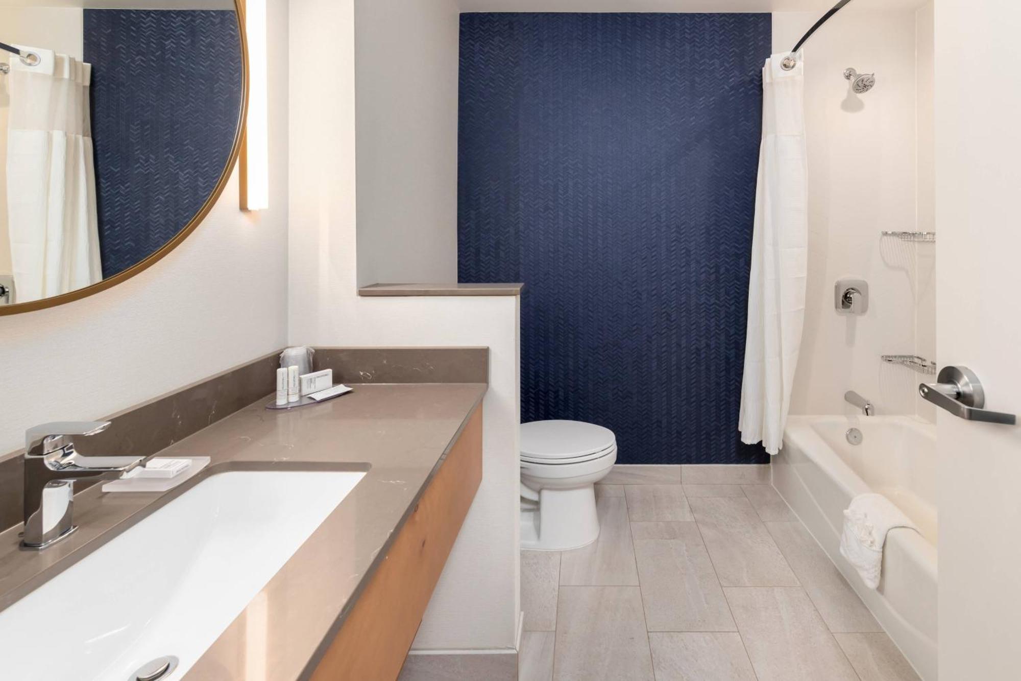 Fairfield Inn & Suites Morganton Historic Downtown Екстер'єр фото